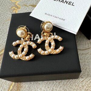 Chanel women’s  jewelry earrings